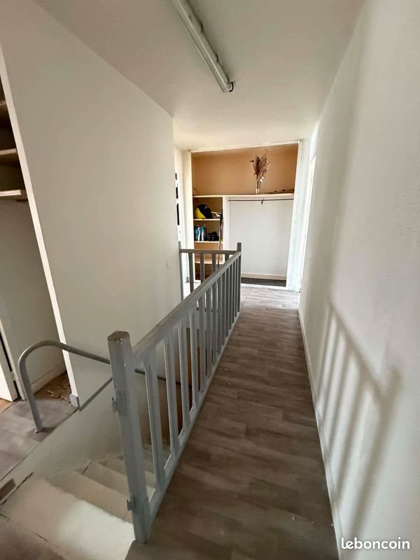 Appartement à louer, 78m², Myennes