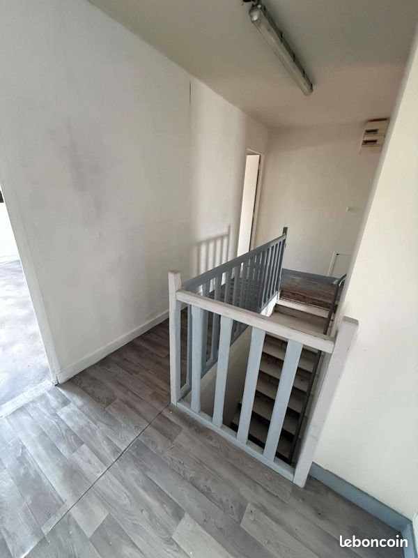 Appartement à louer, 78m², Myennes
