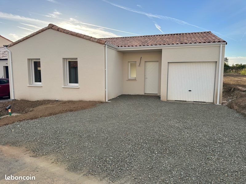 Maison à louer, 90m², Saint-Sauveur-de-Landemont