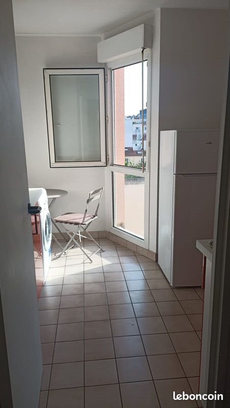 Appartement à louer, 28m², Suresnes