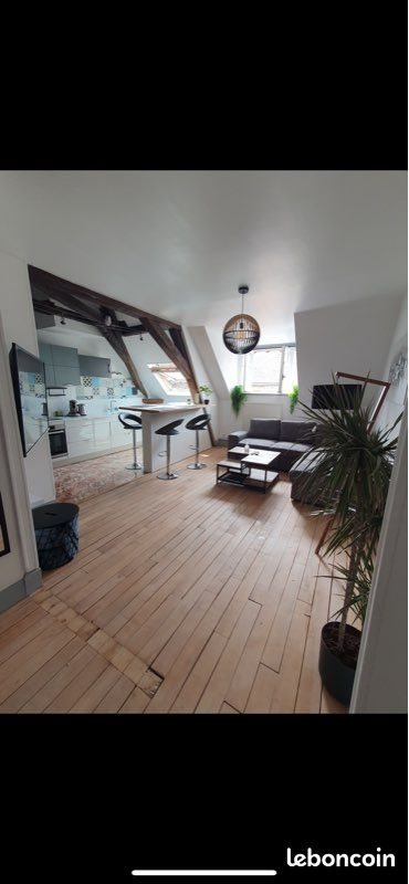 Appartement à louer, 80m², Charleville-Mézières