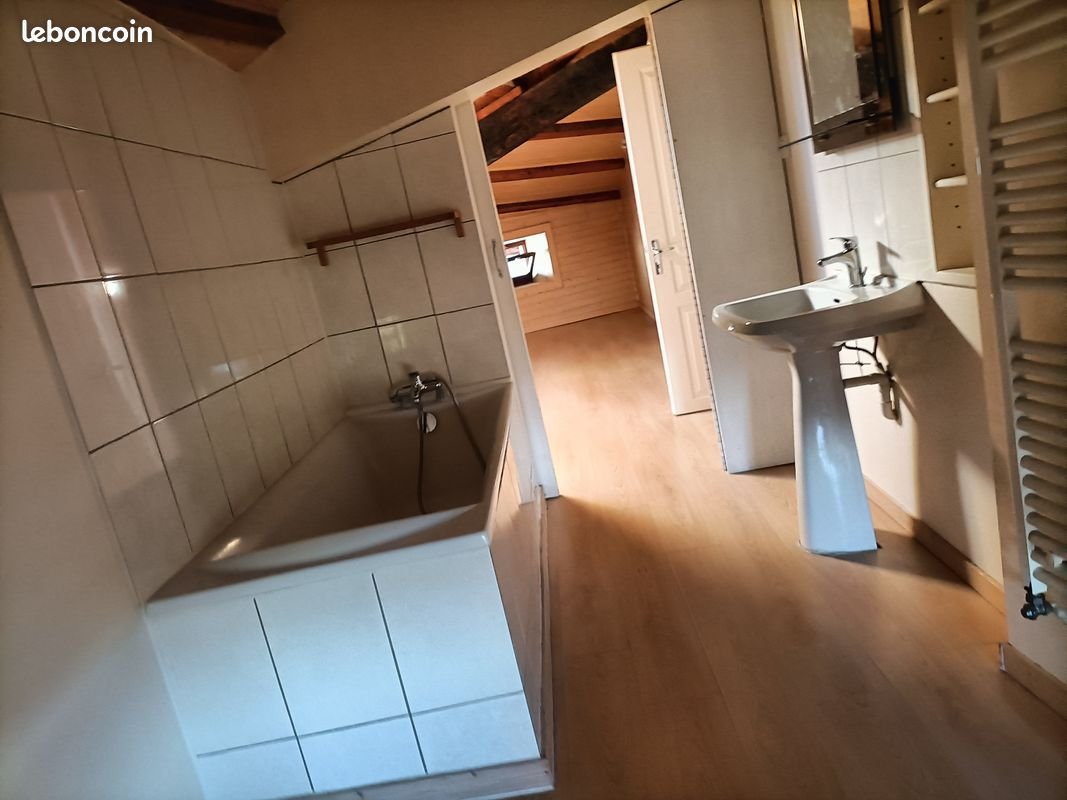 Appartement à louer, 60m², Saint-Galmier