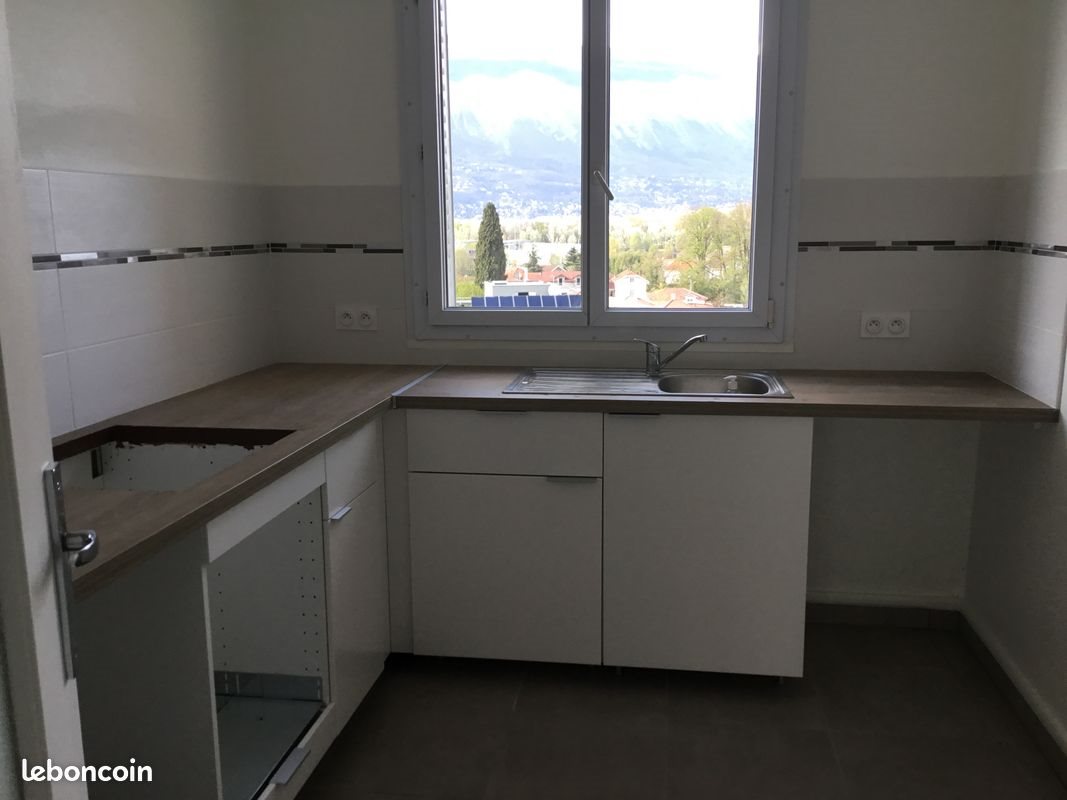 Appartement à louer, 63m², Gières