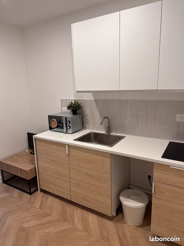 Appartement à louer, 16m², Levallois-Perret
