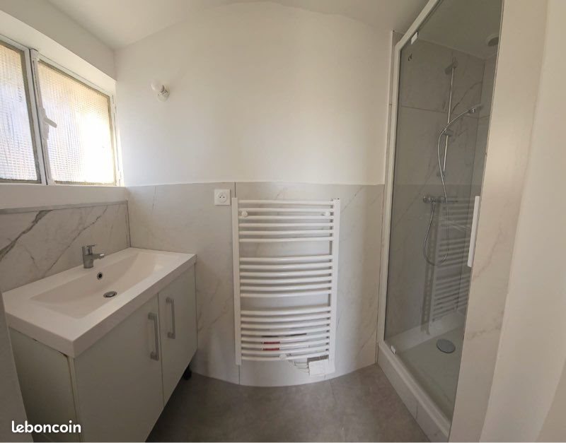 Appartement à louer, 16m², Meyzieu