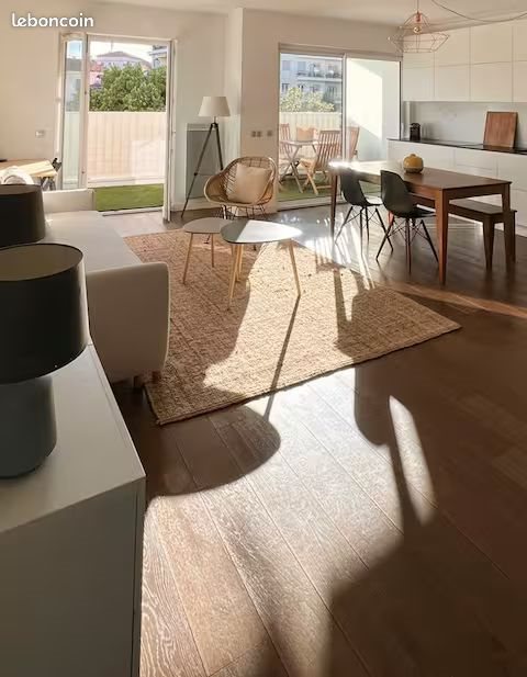 Appartement à louer, 56m², Cannes