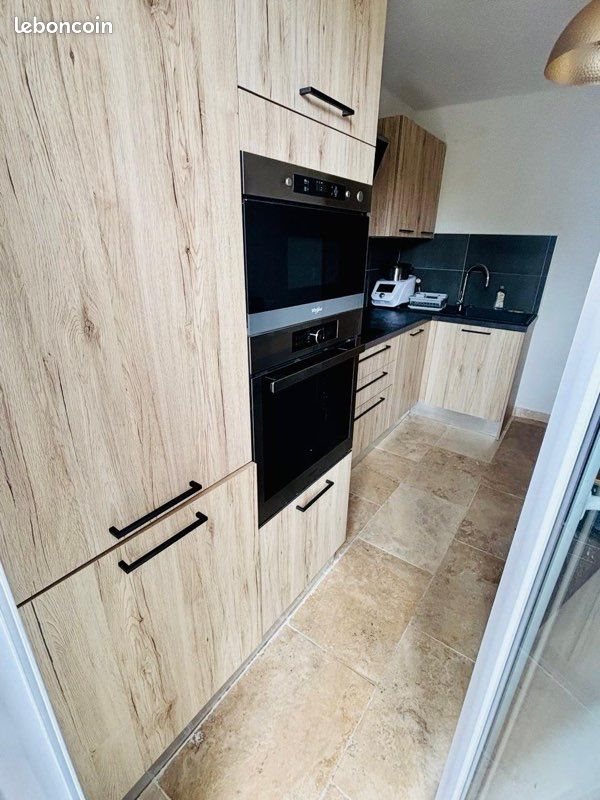 Appartement à louer, 64m², Marseille 8ème