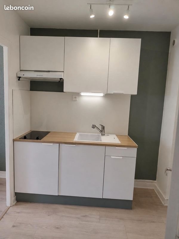 Appartement à louer, 23m², Saintes