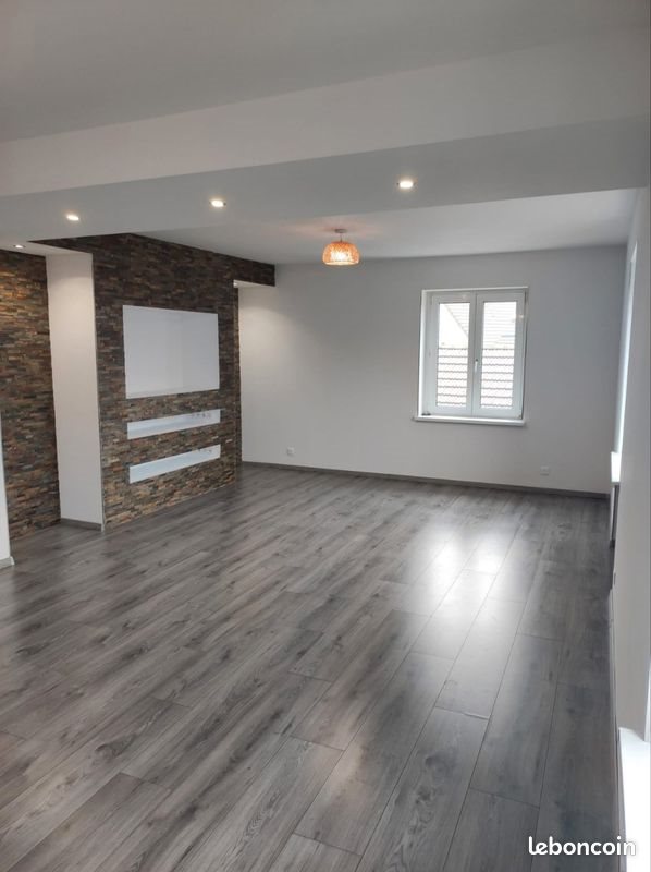 Appartement à louer, 77m², Hégenheim