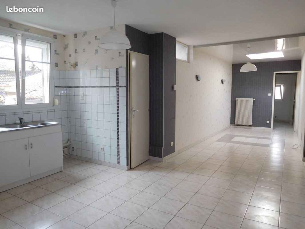 Appartement à louer, 80m², Vauvillers