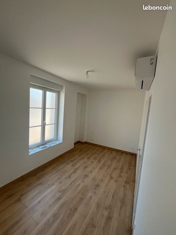 Appartement à louer, 42m², Descartes