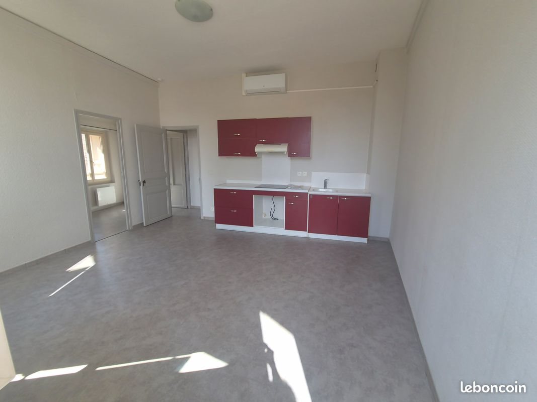 Appartement à louer, 53m², Prades