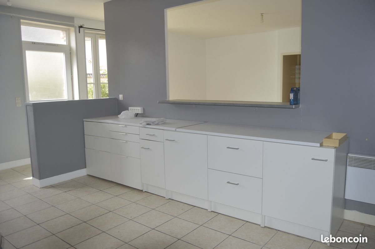 Appartement à louer, 87m², Bû
