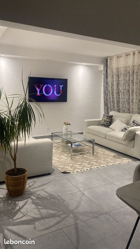 Appartement à louer, 120m², Mandelieu-la-Napoule