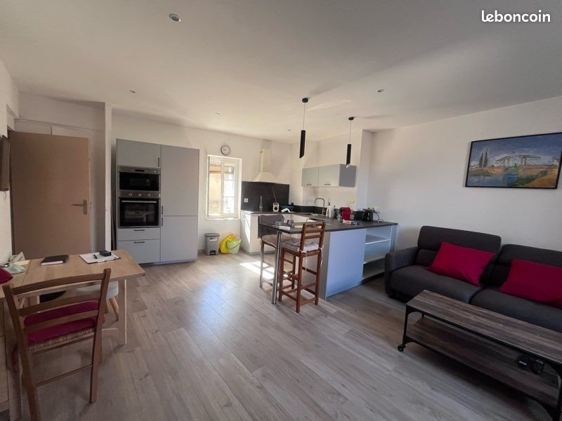 Appartement à louer, 70m², Arles