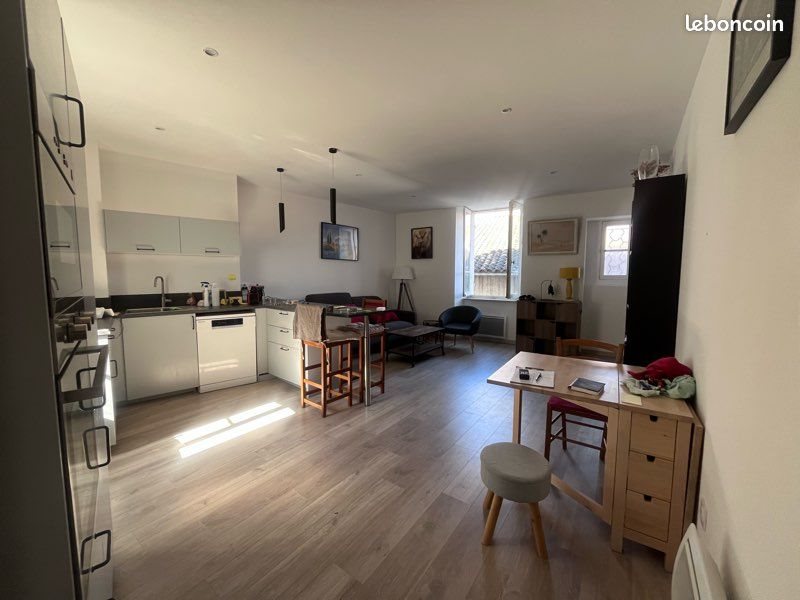 Appartement à louer, 70m², Arles