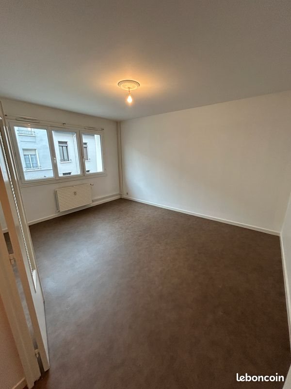 Appartement à louer, 45m², Saint-Étienne