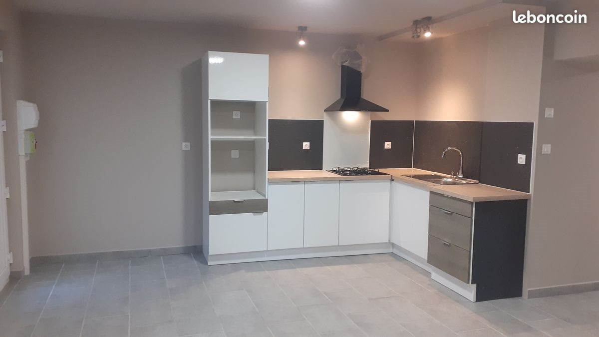 Appartement à louer, 65m², Saint-Aulaye