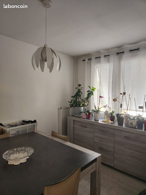 Appartement à louer, 74m², Hyères