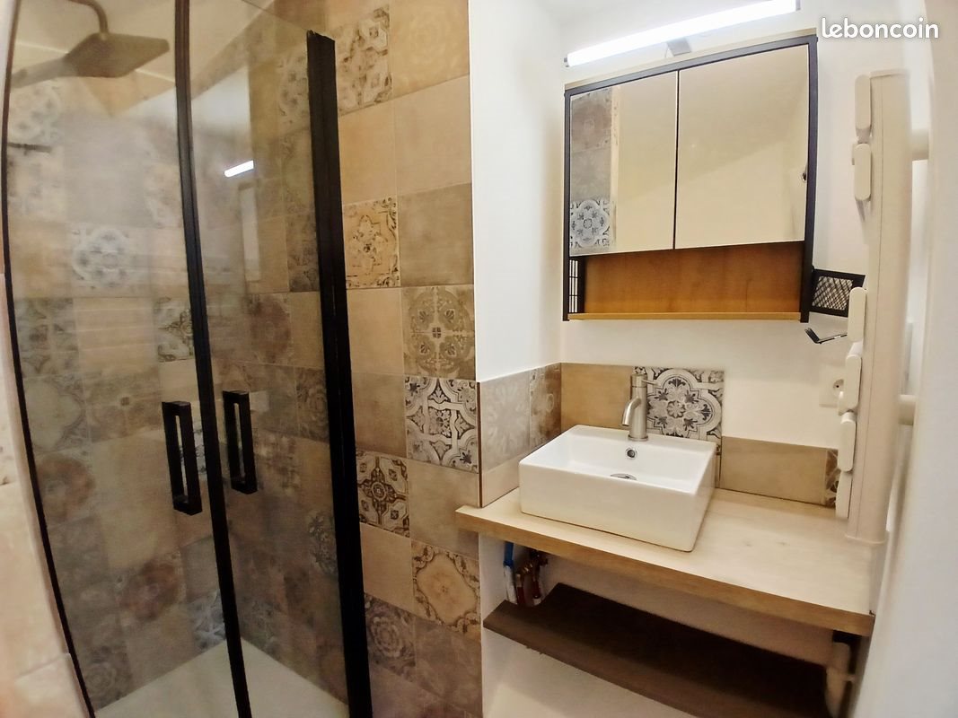 Appartement à louer, 20m², Vézeronce-Curtin