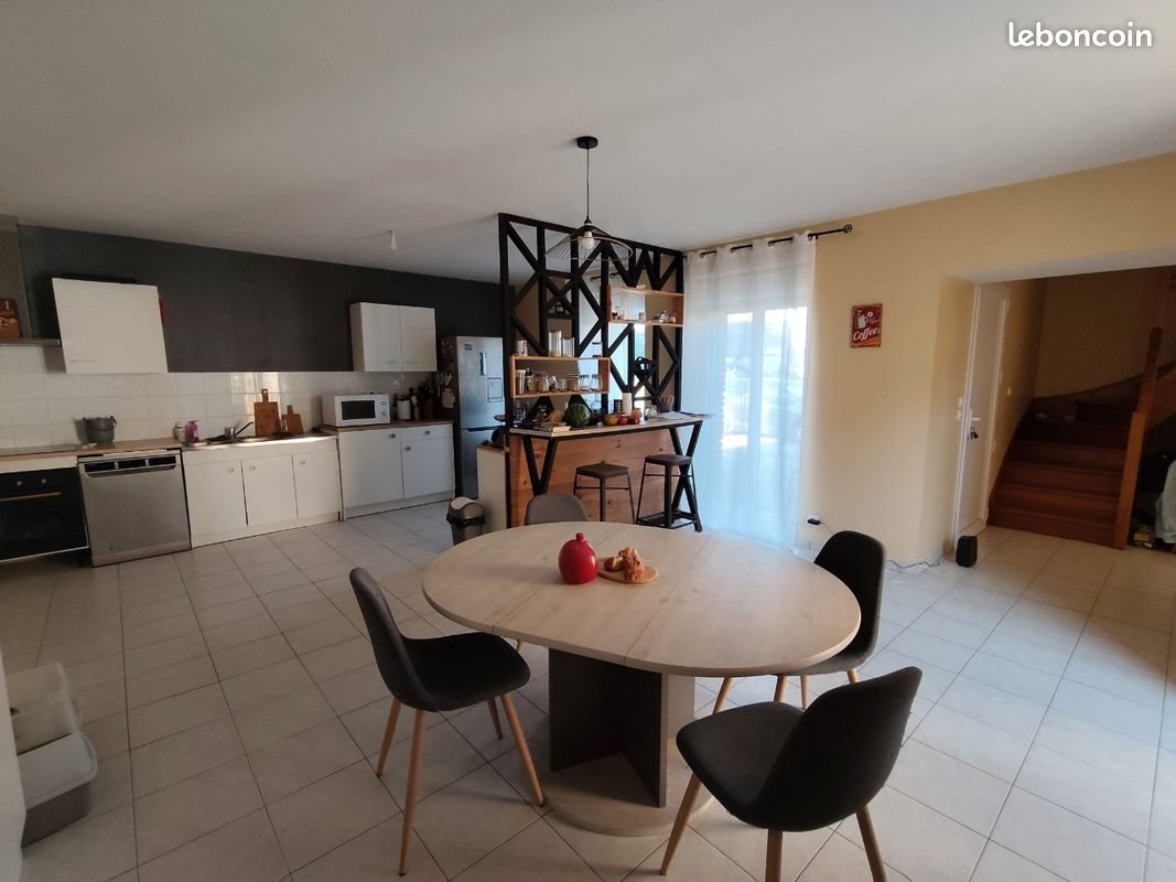Maison à louer, 107m², Liffré