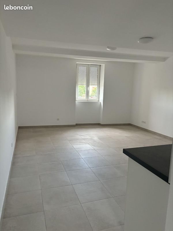 Appartement à louer, 30m², Alès