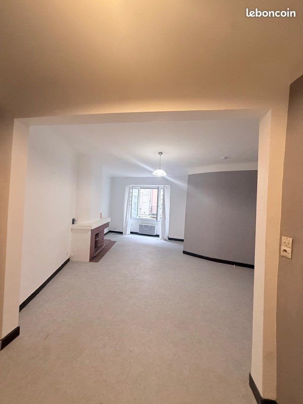 Appartement à louer, 40m², Lodève