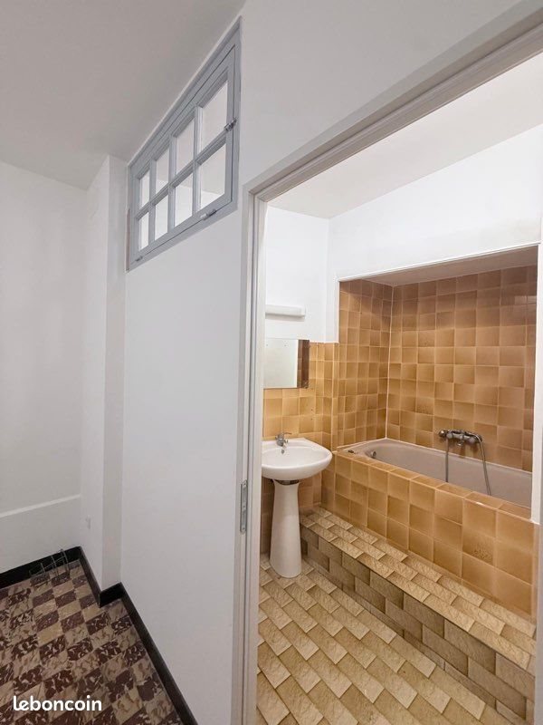 Appartement à louer, 40m², Lodève