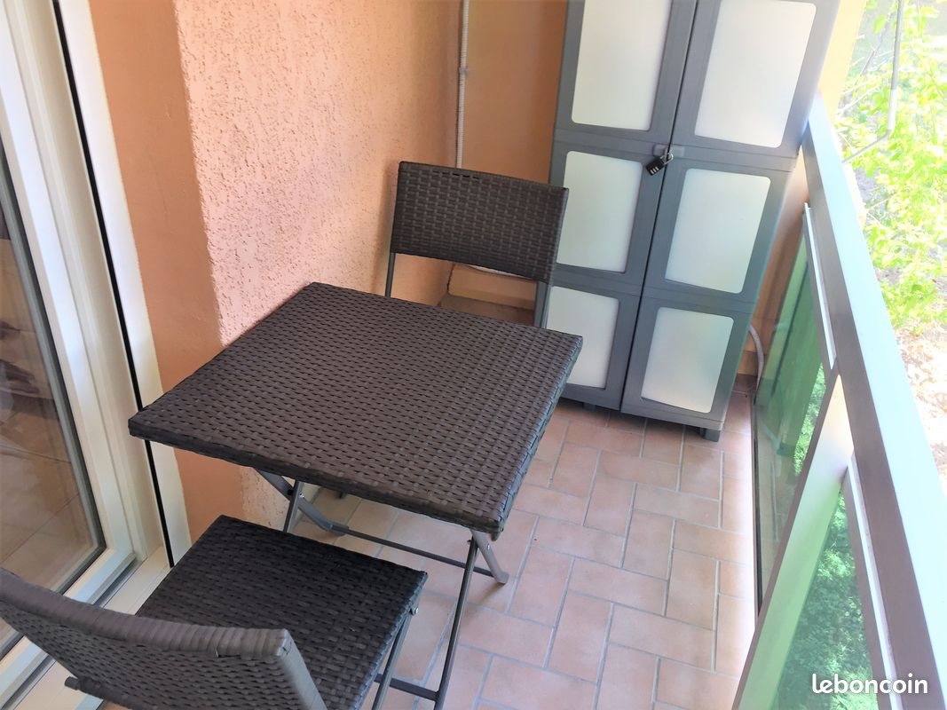 Appartement à louer, 18m², Bormes-les-Mimosas