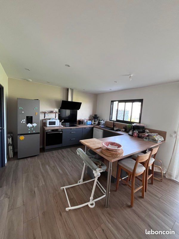 Maison à louer, 95m², Montjoire
