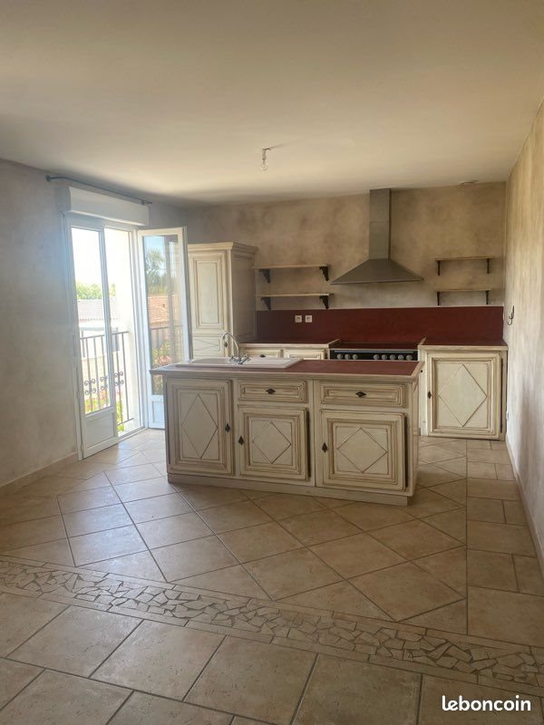 Appartement à louer, 73m², L'Isle-sur-la-Sorgue