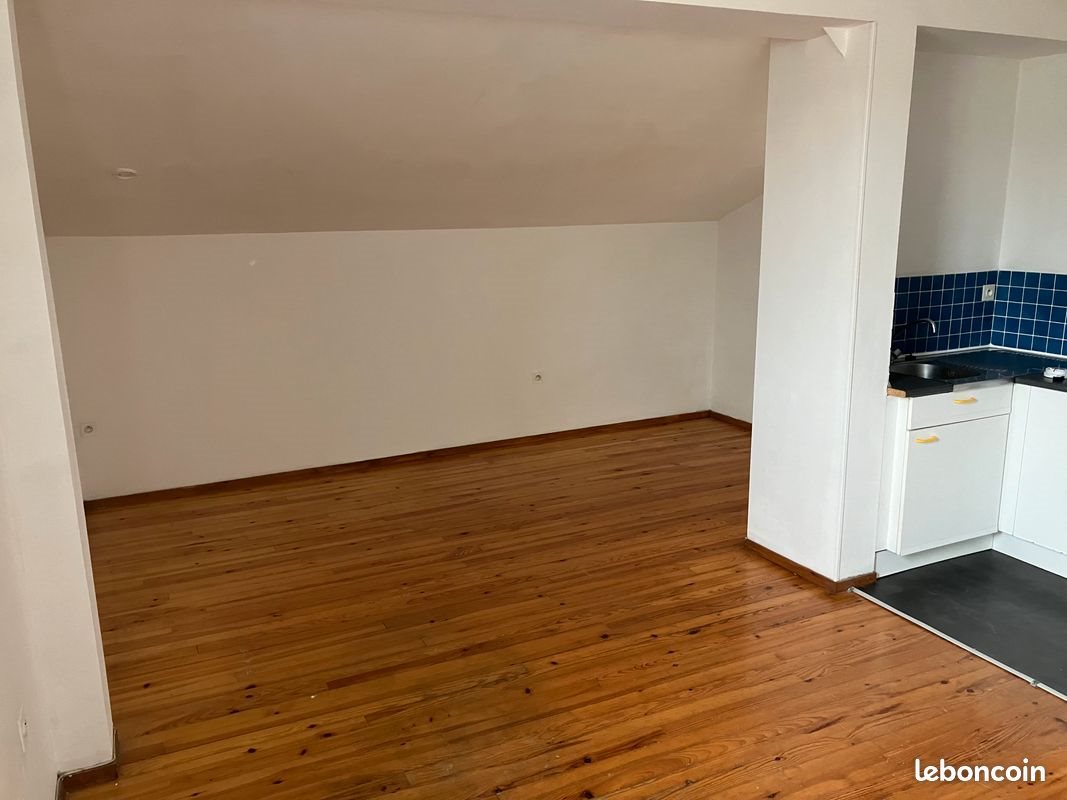 Appartement à louer, 32m², Pechbonnieu