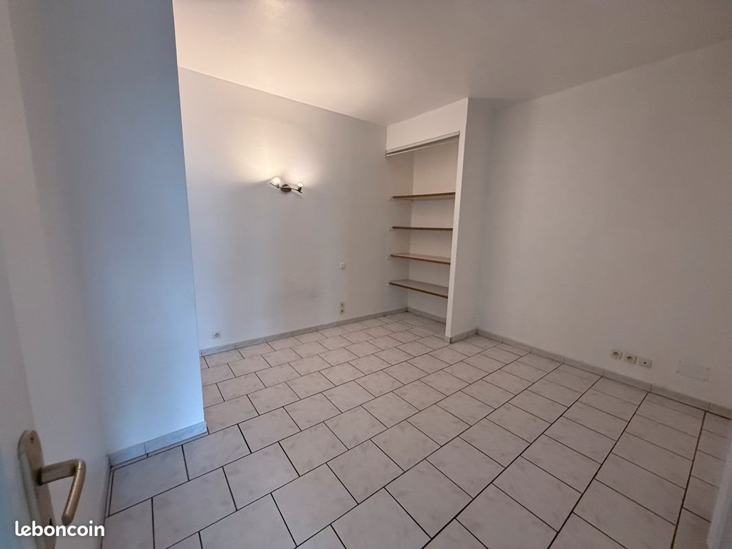 Appartement à louer, 70m², Bécon-les-Granits