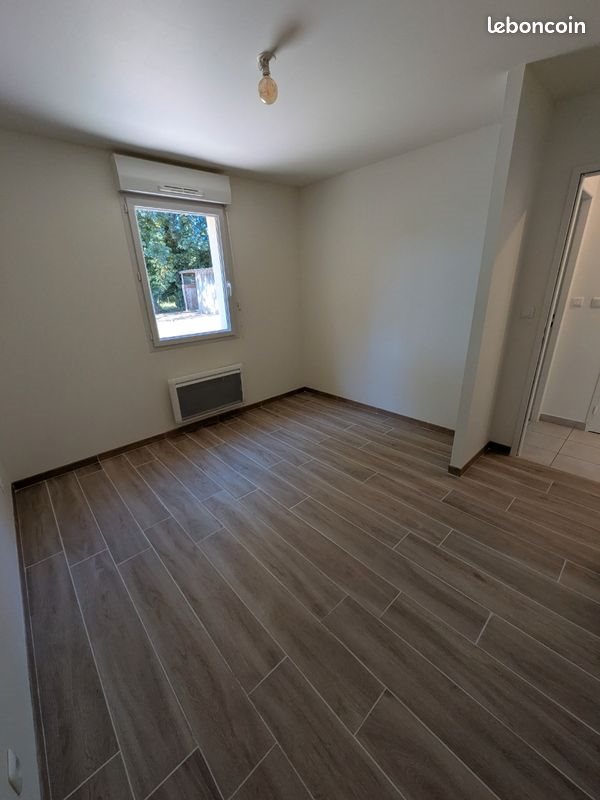 Maison à louer, 125m², Feneu