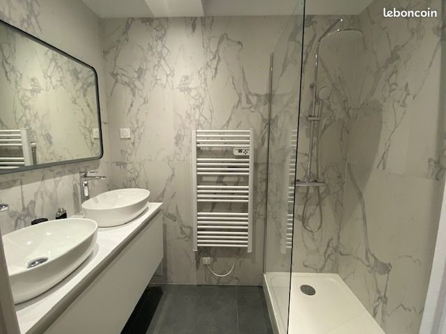 Appartement à louer, 69m², Marseille 8ème