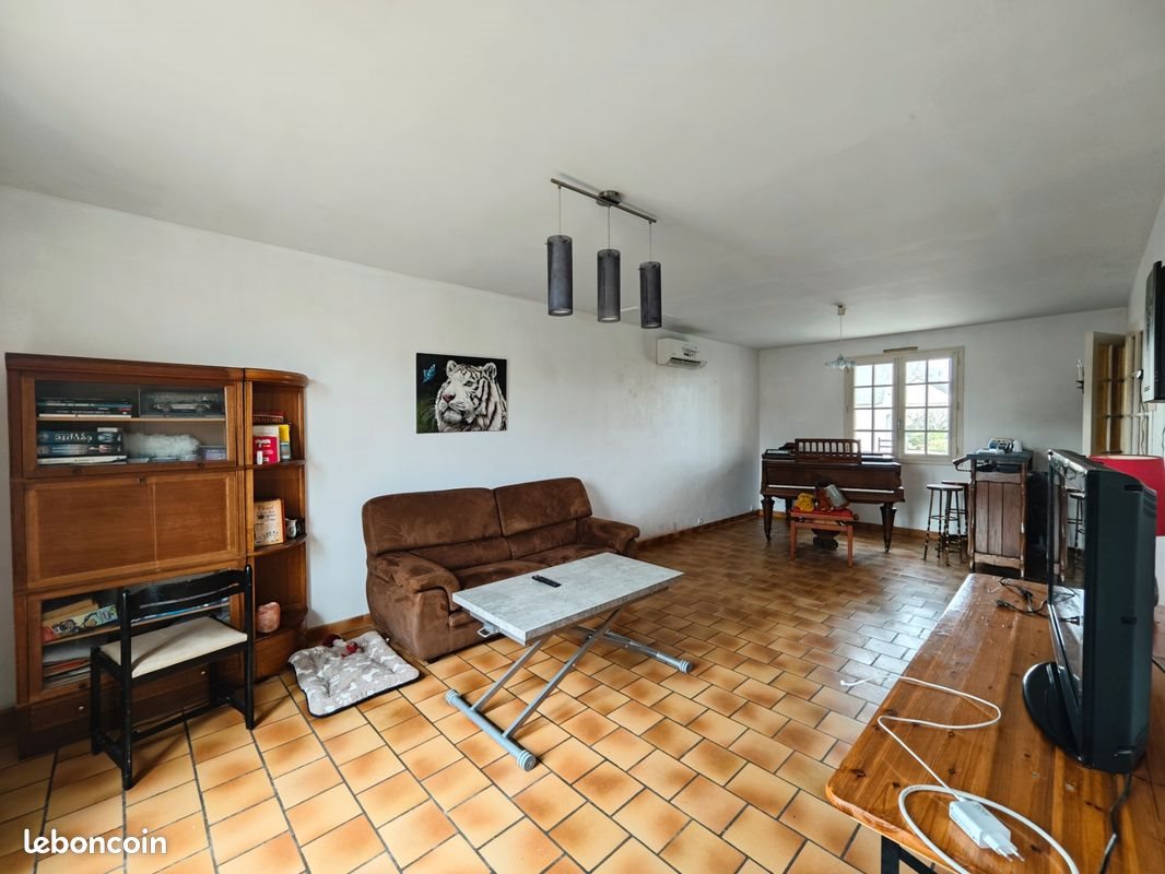 Maison à vendre, 81m², Courcité