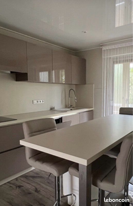 Appartement à louer, 110m², Bastia
