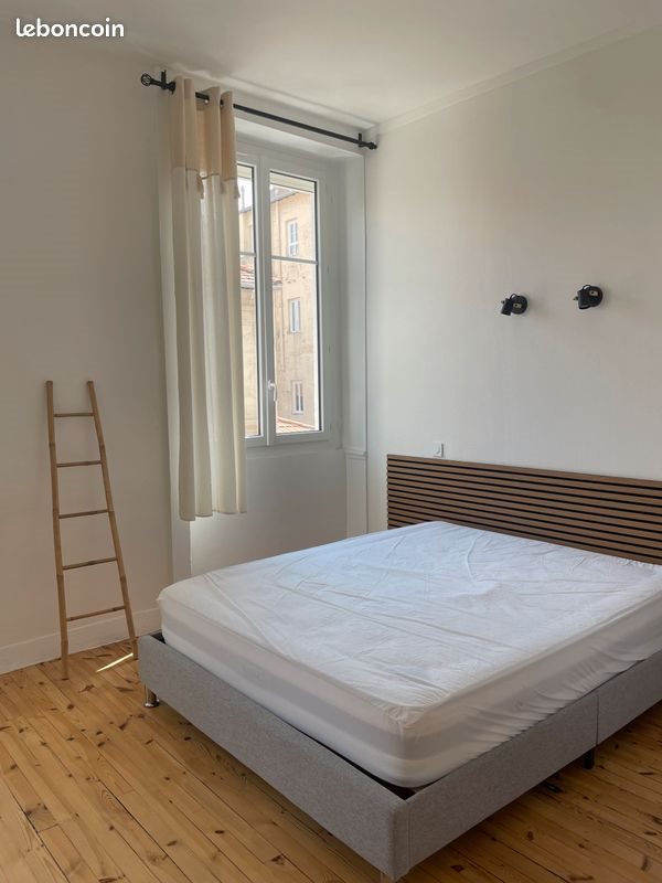 Appartement à louer, 47m², Saint-Etienne