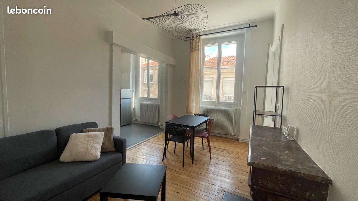 Appartement à louer, 47m², Saint-Etienne