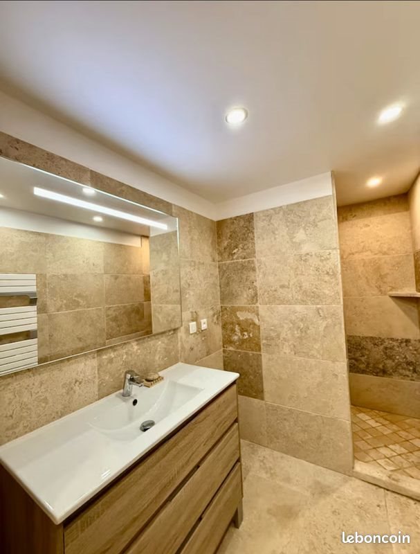 Appartement à louer, 70m², Arles