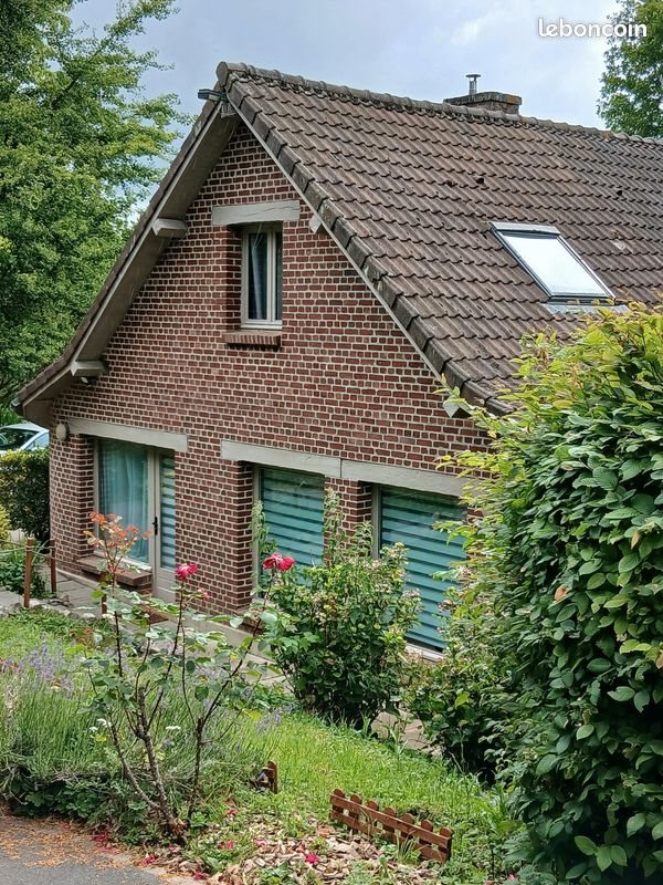 Maison à louer, 572m², Sebourg