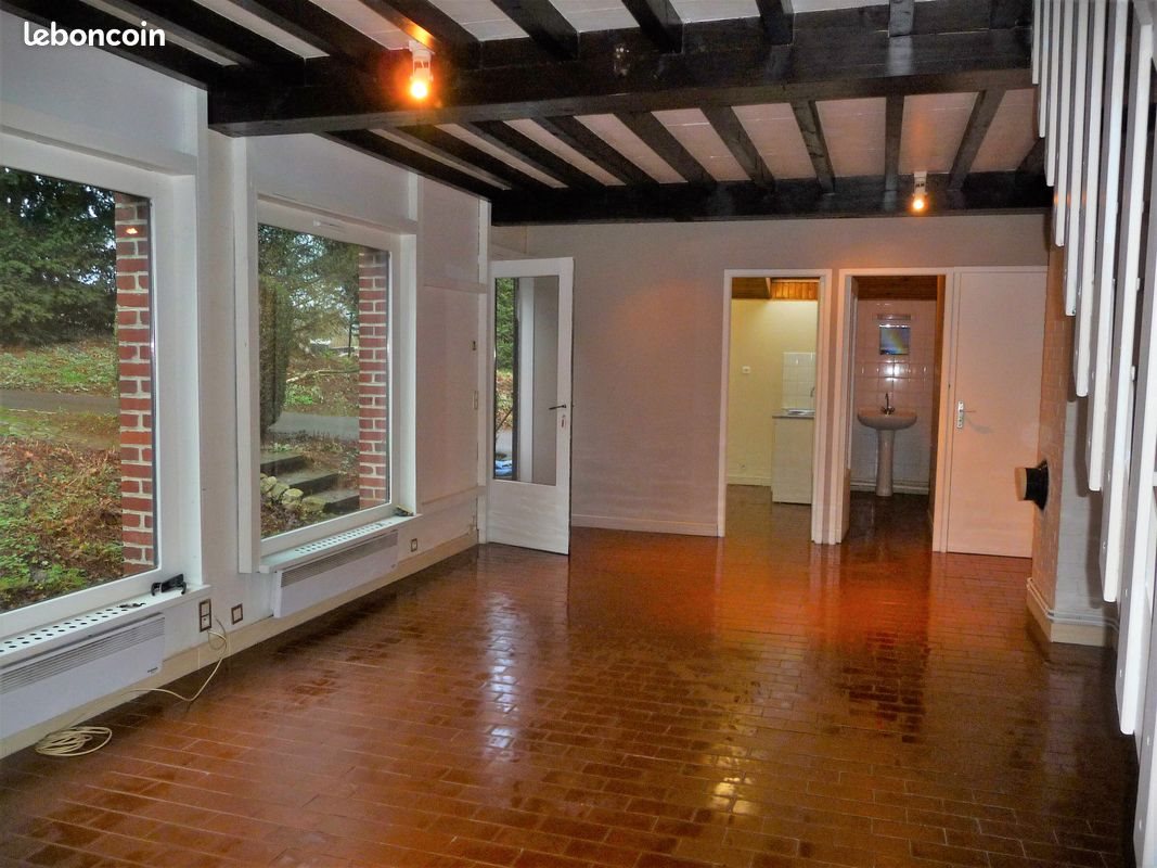 Maison à louer, 572m², Sebourg
