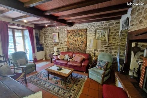 Maison à vendre, 133m², Saint-Mamet-la-Salvetat