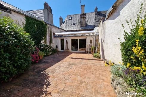 Maison à vendre, 133m², Saint-Mamet-la-Salvetat