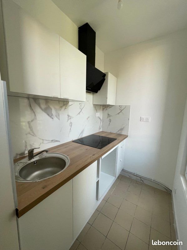 Appartement à louer, 31m², Stains
