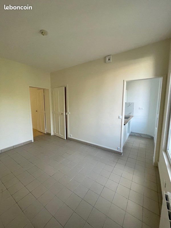 Appartement à louer, 31m², Stains