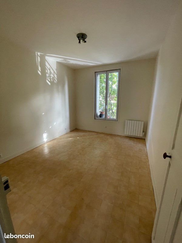 Appartement à louer, 31m², Stains