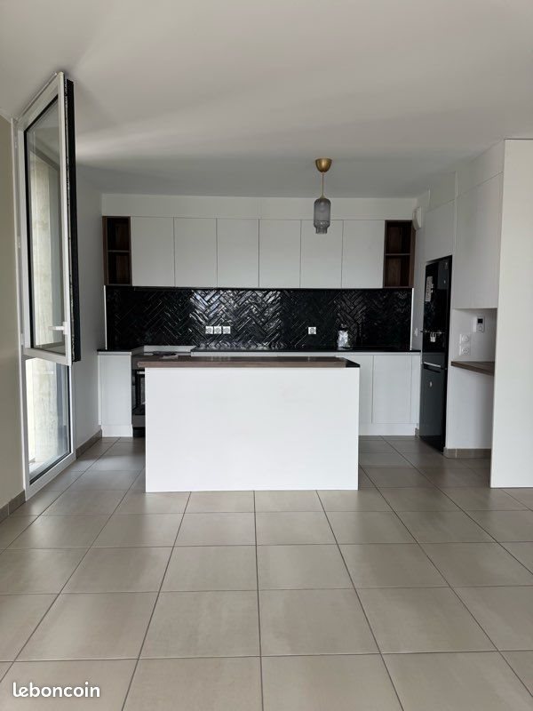 Appartement à louer, 83m², Bordeaux