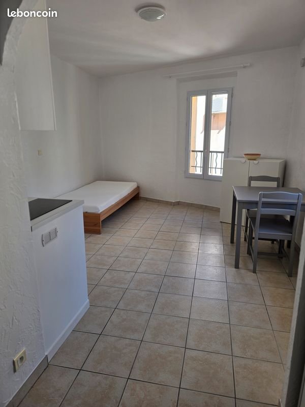 Appartement à louer, 20m², Gardanne