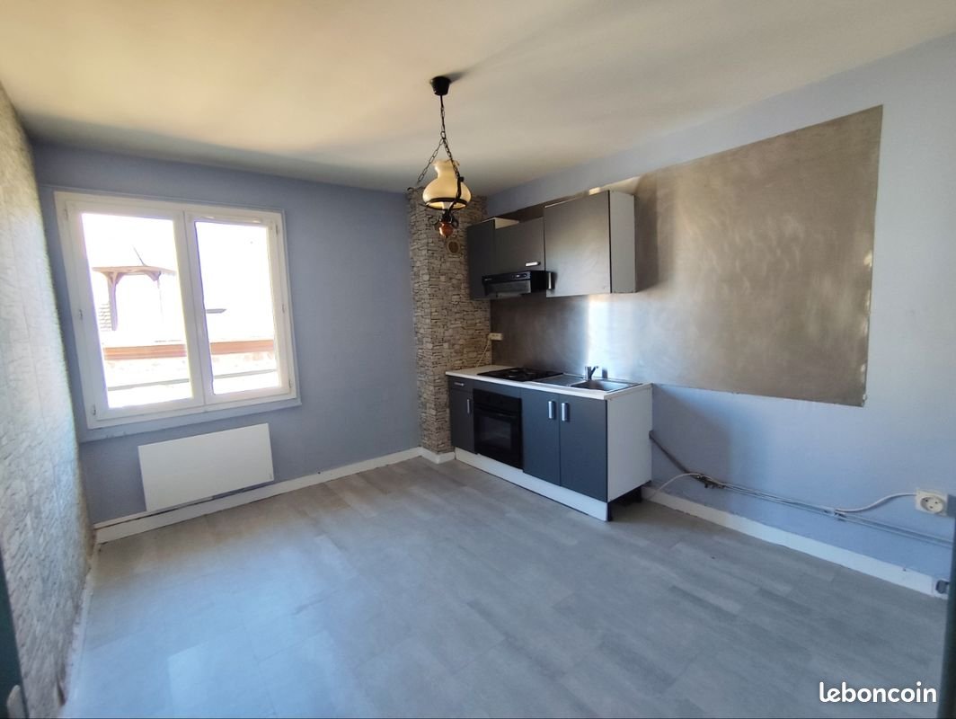 Appartement à louer, 48m², Ussel